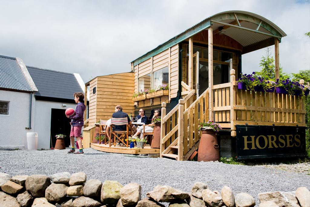 Вилла Burren Glamping Kilfenora Экстерьер фото